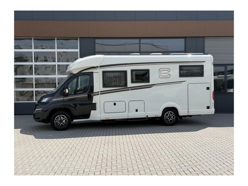 Carthago C-Tourer T 144 LE 4 persoons, LPG, automaat  foto: 2