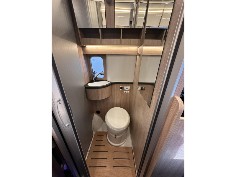 Laika Ecovip 540 CV Hefdak Automaat 5,41M  foto: 9