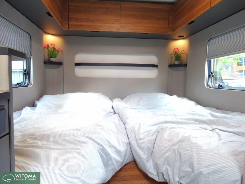 Eriba Novaline 442 example caravan photo: 9