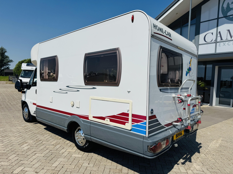 Homecar P 561 Aire acondicionado de motor Cama francesa foto: 9