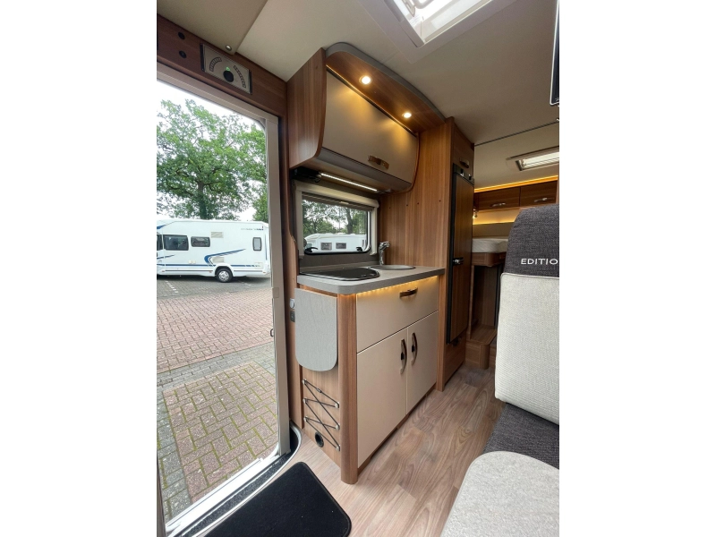 Weinsberg CaraCompact Pepper 600 MEG Edition Enkele Bedden 18  foto: 12