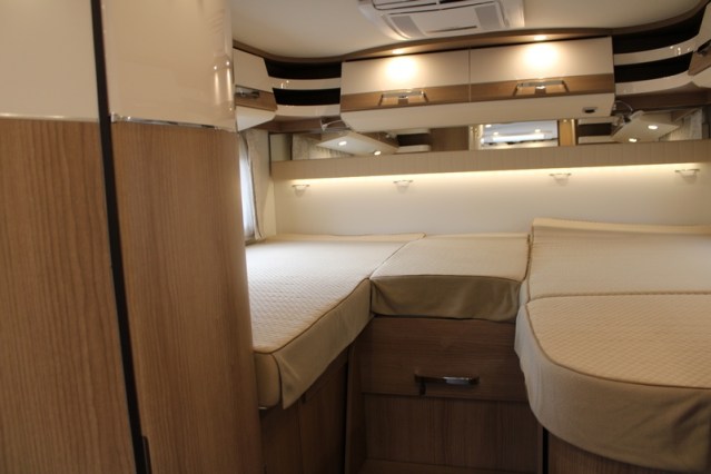 Robusto Carthago Integral Malibu I 460 LE Fiat AUTOM&Aacute;TICO 180 CV camas individuales y cama abatible (118 foto: 47