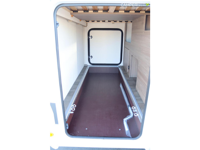 Carado V337 Fiat 140pk Automaat | Pro + Pakket | Compact model | Lengtebedden | Nieuw uit voorraad leverbaar | foto: 22