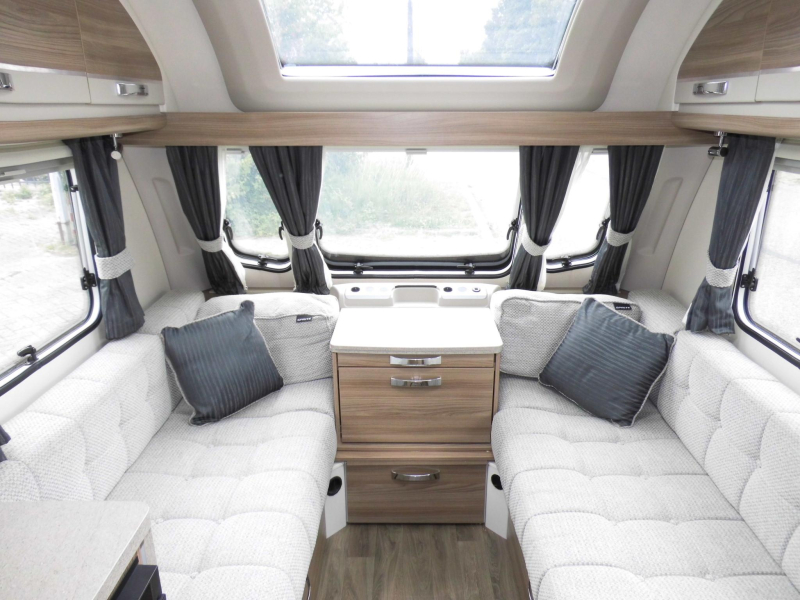 Sprite Cruzer 495 SR Kassettenmarkise! Foto: 2