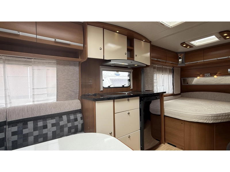 LMC Musica 470 D cama francesa asiento redondo inodoro foto: 3