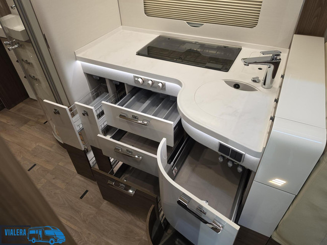 Hymer BML-I 880 *Automaat 170pk*Levelsysteem* BOMVOL!! foto: 22
