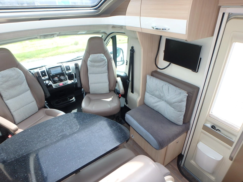 Bürstner Nexxo 690 T Automaat  foto: 14