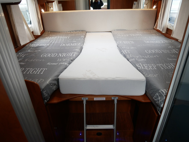 Laika Ecovip 409 Lengtebedden, Hefbed, Luxe Half Integraal XXL Garage!! foto: 17