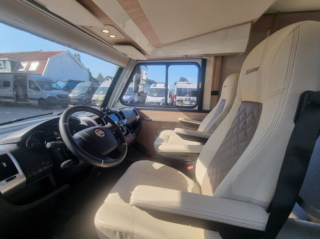 B&uuml;rstner Ixeo I720 Champagne Fiat foto: 23
