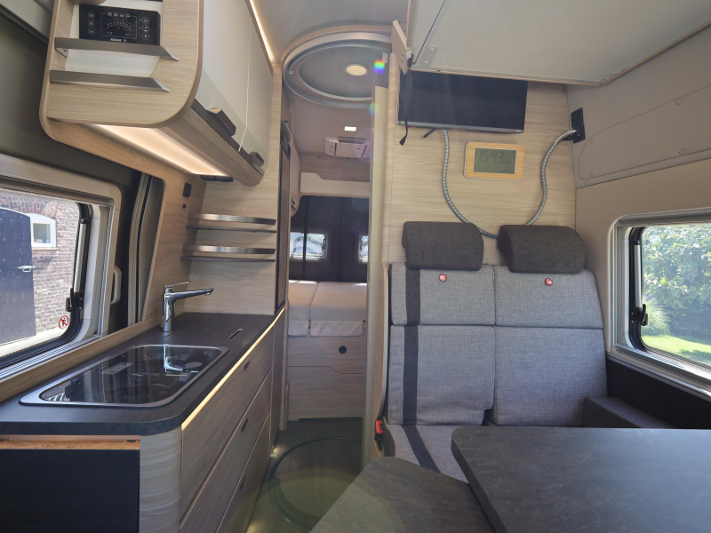 Knaus Boxstar Solution 4 4 persoons met dakairco  foto: 2