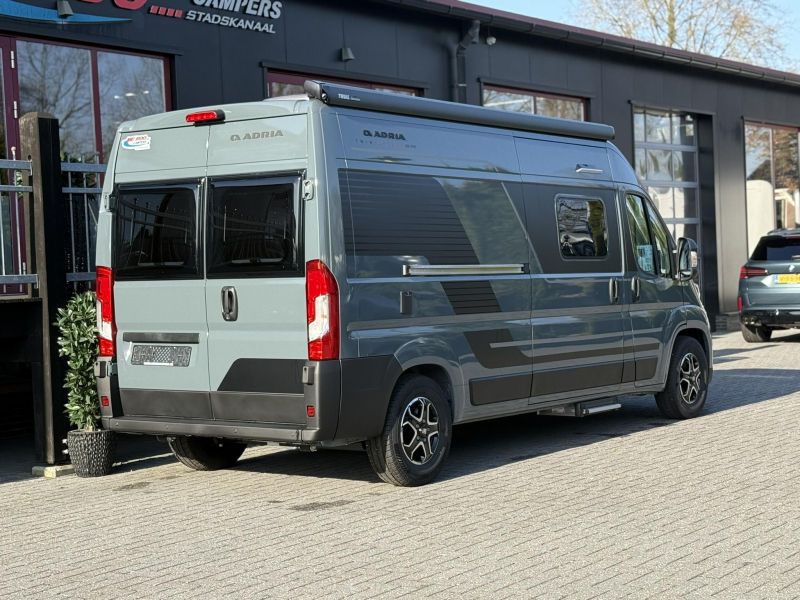 Adria Twin Supreme 600 SPB -AUTOMAAT- Foto: 3