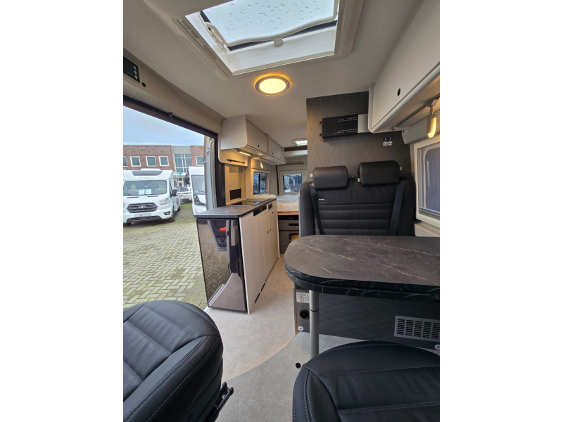 Etrusco CV 600 DB Plus Buscamper 6mtr  foto: 3