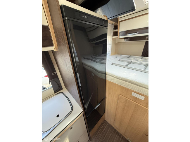 Mc Louis MC4 231 Dwarsbed + Hefbed / Euro6! foto: 13