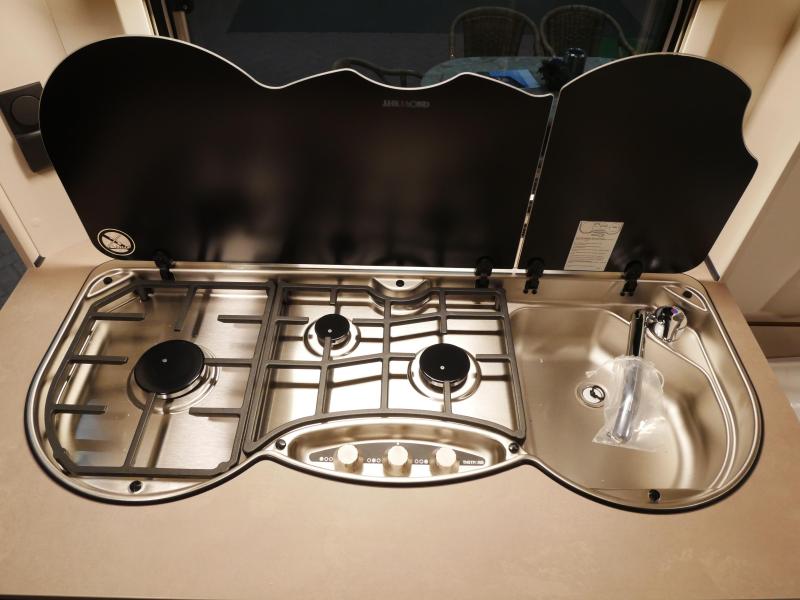 LMC Sassino 460 E nu met GRATIS mover  foto: 8