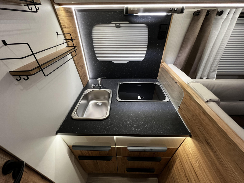 Pilote G 690 GJ Camper, Integraal  foto: 5