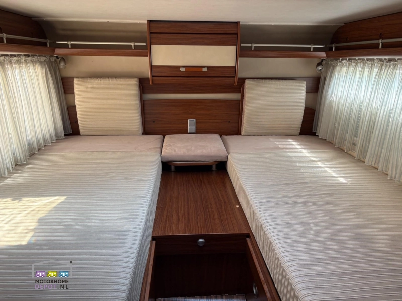 Hymer T 674 SL L&auml;ngsbetten Foto: 10