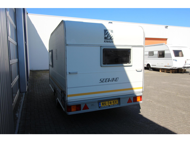 Knaus Sudwind 395 H Voortent  foto: 3