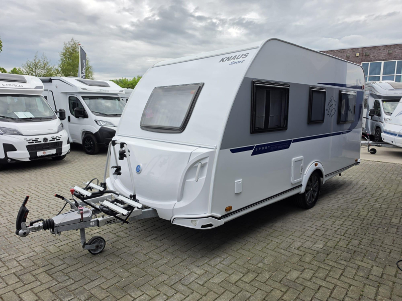 Knaus Sport 420 QD luifel fietsdrager Oven .  foto: 2