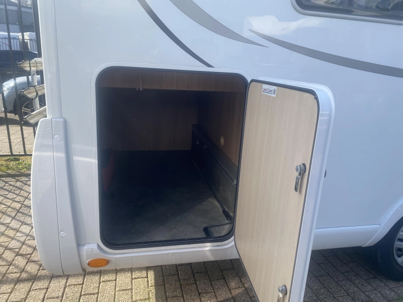 Pilote Aventura P 730 mit Queensbett UND LUXUS Foto: 2