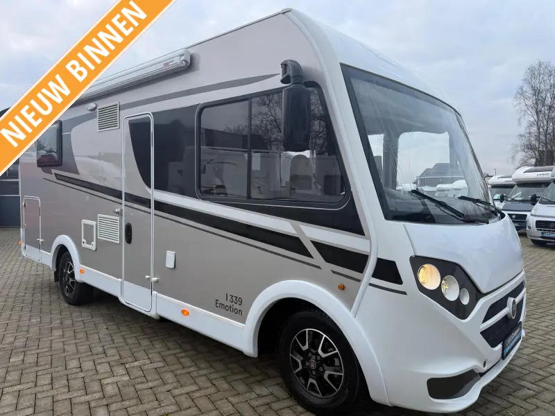 Weinsberg CaraTour 630 ME Lits simples