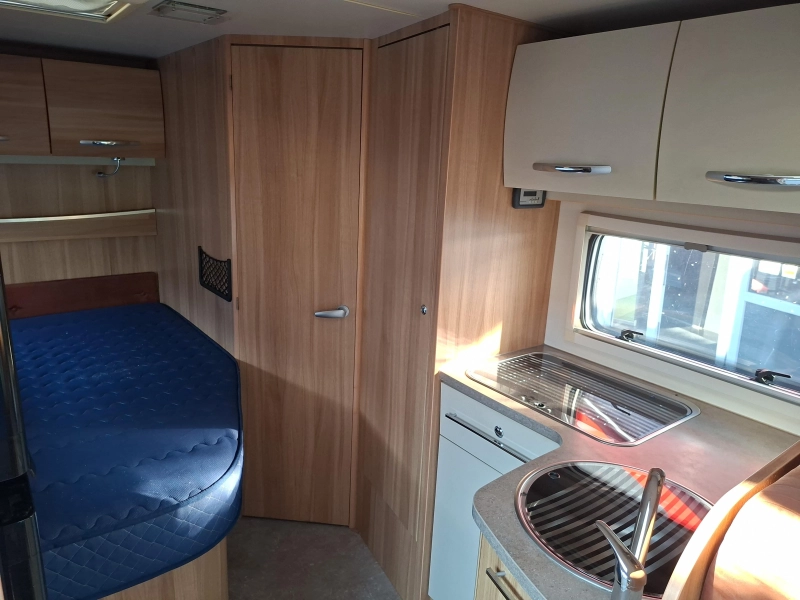 Challenger Genesis 38 autocaravana completa y espaciosa foto: 15