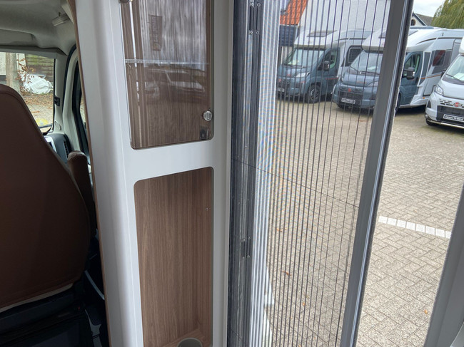 B&uuml;rstner Limited T 690 Citroen Foto: 11