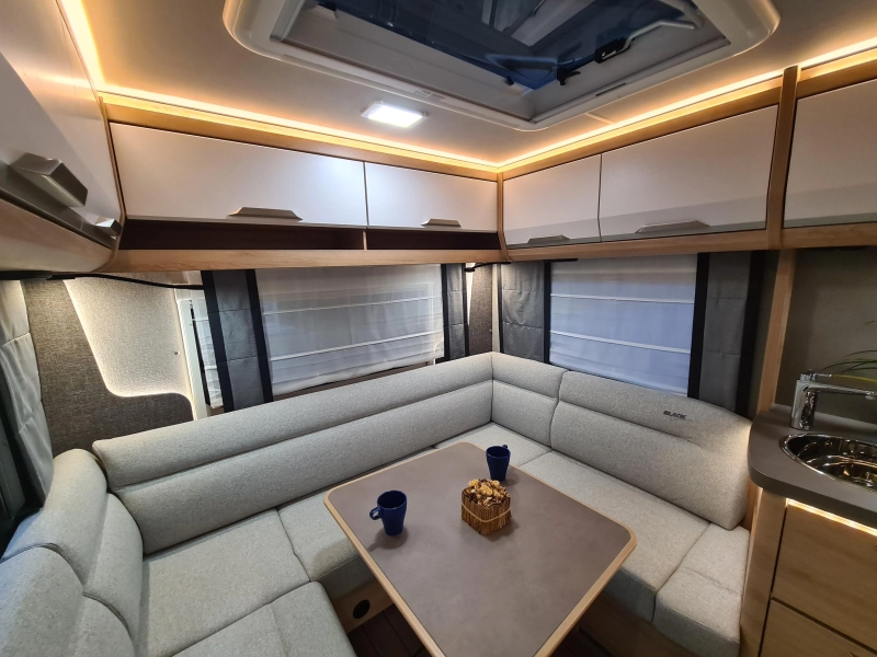 Knaus Sudwind Black Selection 450 FU foto: 5