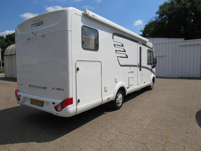 Hymer Exsis-i EX 688 Enkelebedden hefbed integraal bj2014 foto: 4