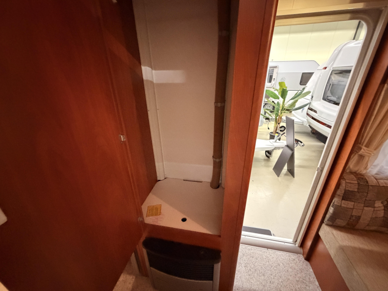 Chateau Calista 450 +Voortent+Mover+1300KG  foto: 15