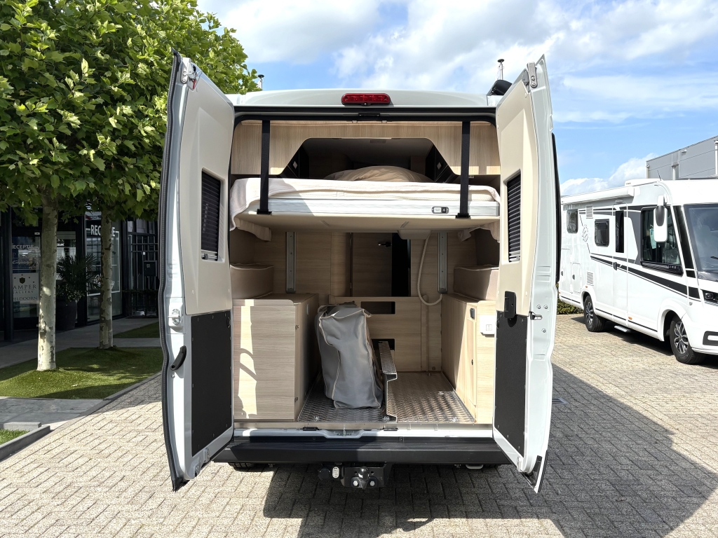 Chausson Sport Line 690 9-TRAPS AUTOMAAT HEFBED FIAT 8 180PK foto: 4