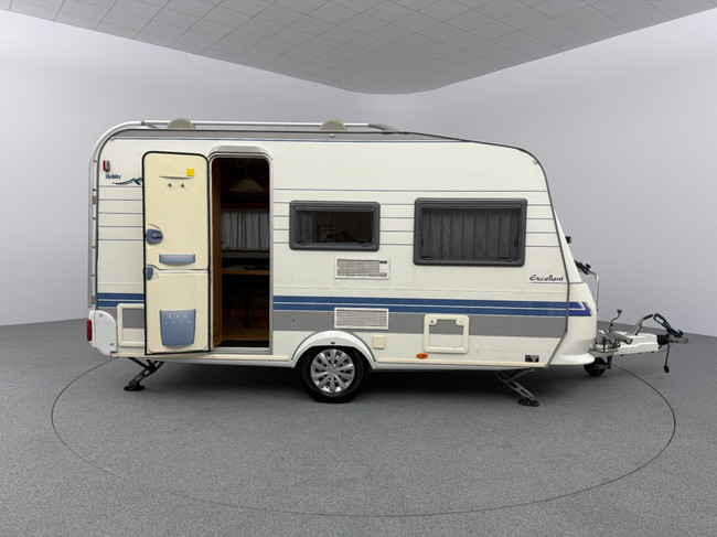 Hobby Excellent 400 SF foto: 10