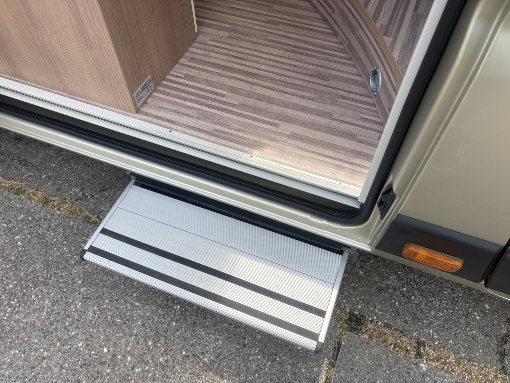 Carthago Malibu Charming LE GT640 2.3 Turbo 150pk photo : 21