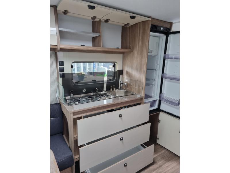 Fendt Tendenza 465 SFB 1800 kg as - Combi 4e  foto: 10