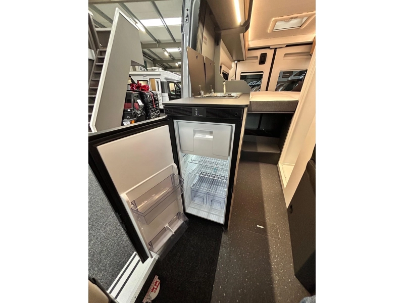 Adria Twin 600 SLB Select Spring Edition automaat  foto: 13