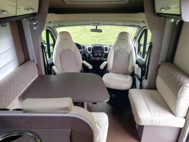 Bürstner Lyseo Privilege 745 met twee luxe hefbed  foto: 1
