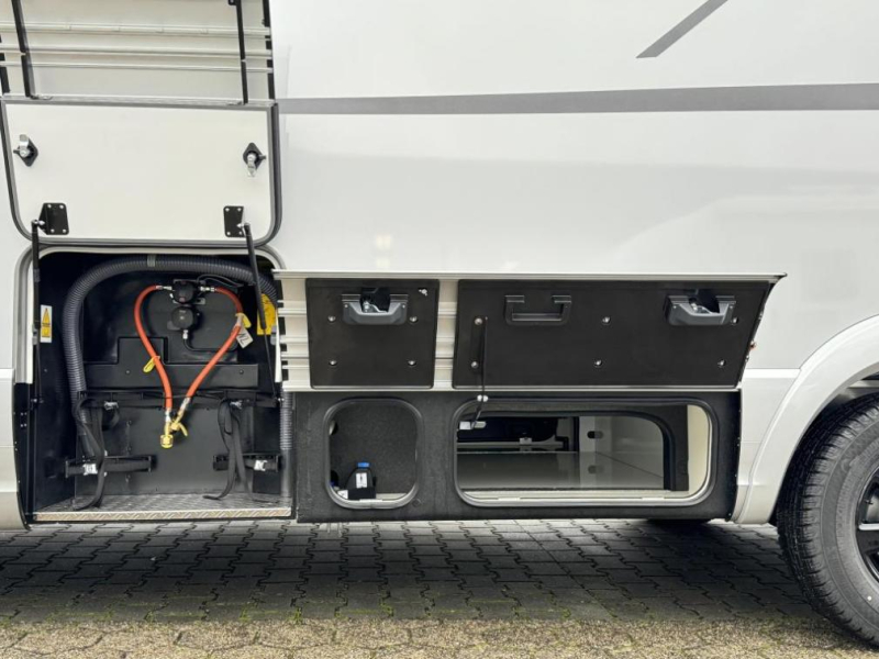Hymer BML-T 780 - AUTOM&Aacute;TICO 9G - foto: 2