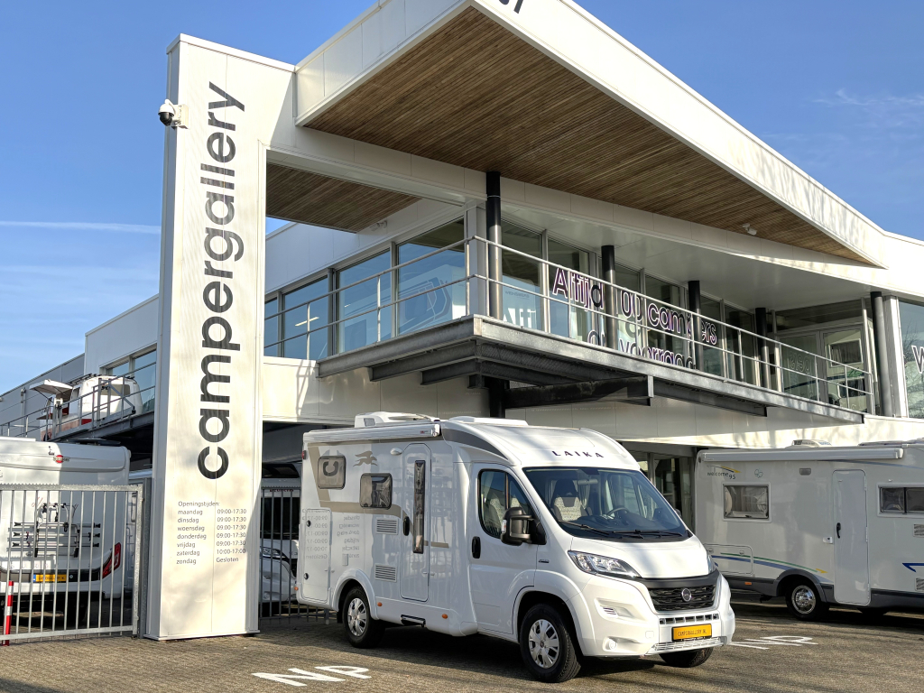 Adria Laika Compact V5 2022 EURO6 TOUTES OPTIONS FIAT8 ! CLIMATISATION DE TOIT photo : 0