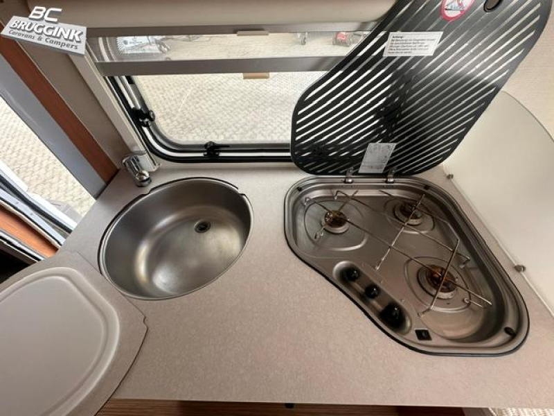 Eriba Touring Troll 542 GT CAMAS INDIVIDUALES foto: 5