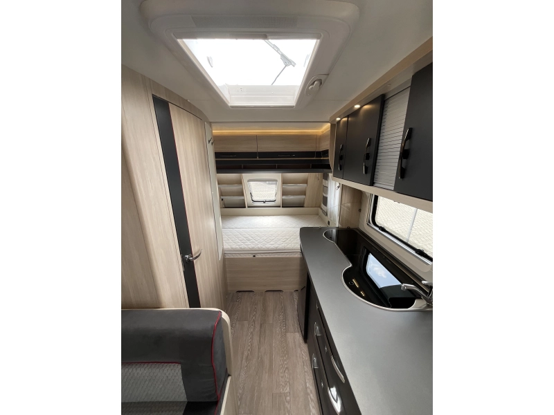 Hobby De Luxe Edition 440 SF MOVER-VOORTENT-LUIFEL  foto: 7