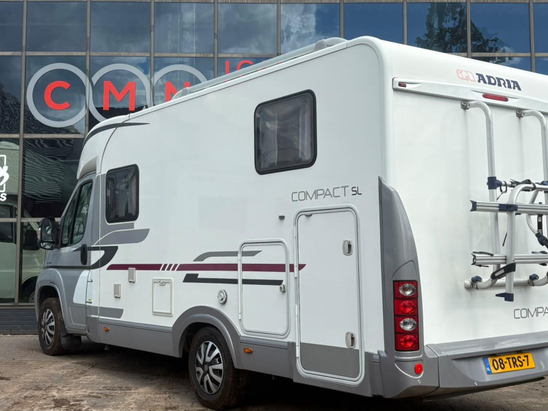 Adria Compact SL Enkele Bedden,Airco,130PK  foto: 3