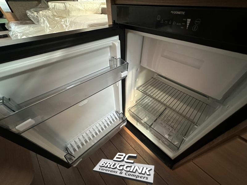 Knaus Sudwind Black Selection 500 EU ENKEL BED VLOERVERWARMING  foto: 5