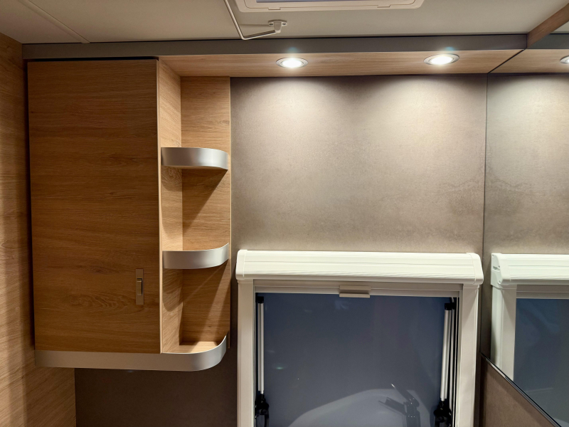 Knaus Sudwind Black Selection 460 EU &iexcl;Acci&oacute;n de aire acondicionado de verano! foto: 16