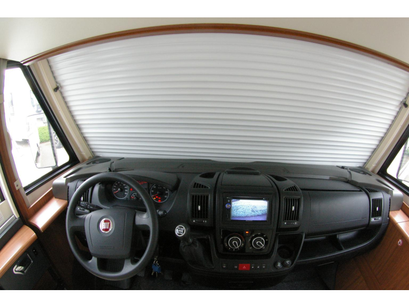 Eura Mobil Integra Line 720 EB Enkele bedden, XXL Garage  foto: 7