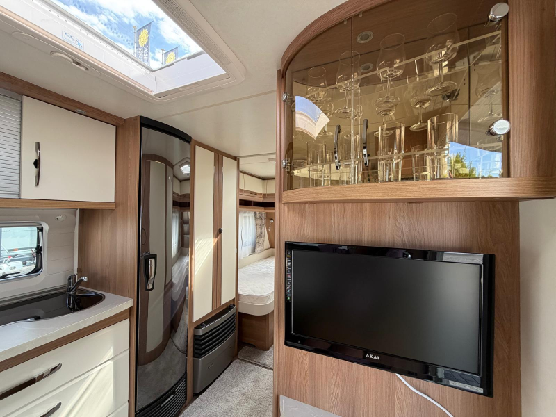 Hobby De Luxe 540 UL Vol uitgerust!!  foto: 18