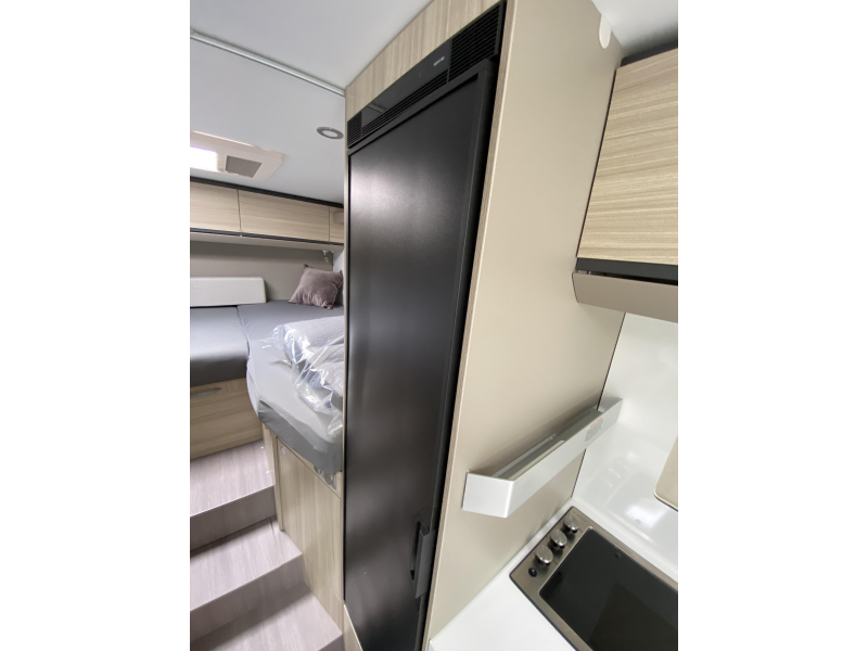 Adria Compact PLUS DL 3500km NIEUWSTAAT!  foto: 9