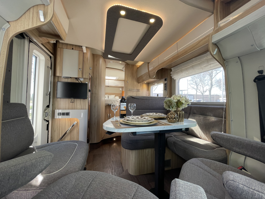Hymer T698 CL CAMPER QUEENSBED+HEFBED EURO6 XXL GARAGE foto: 18