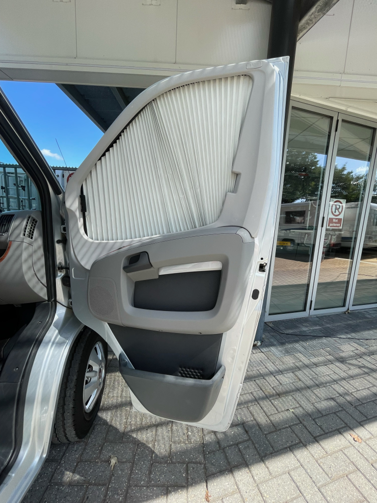 Hymer Tramp 698 CL QUEENSBED 3LTR 160 PK BR-SYSTEEM CAMERA  foto: 16