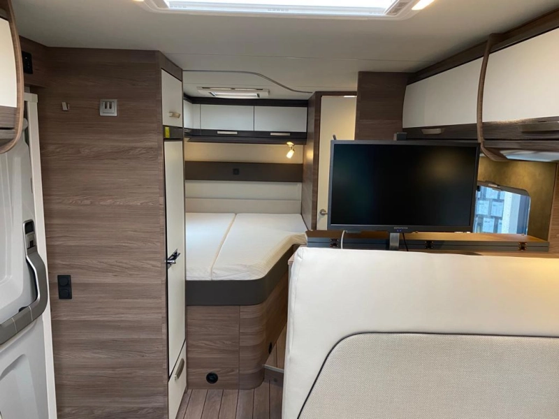 Knaus Live TI 650 MF Frans bed | Automaat  foto: 18