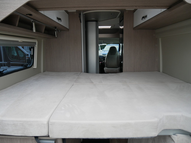 Pössl 2Win Plus R, 6 Meter Buscamper, Groot Dwarsbed!!! foto: 19