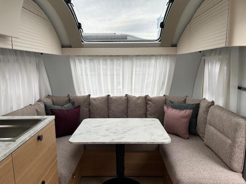 Adria Adora 572 UT foto: 2